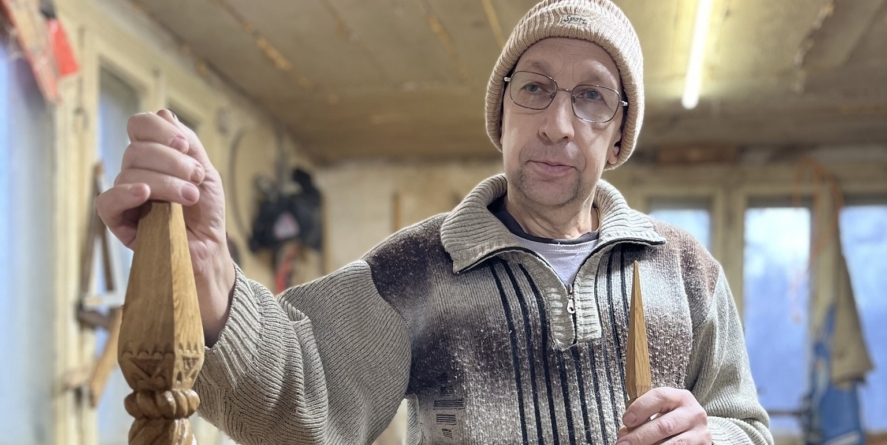 Meșterul Ioan Borodi din Budești dă viață lemnului și păstrează vie moștenirea culturală a Maramureșului