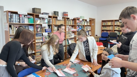 Blind Date with a Book – o întâlnire surprinzătoare cu lectura la Liceul Teoretic „Bogdan-Vodă” din Vișeu de Sus