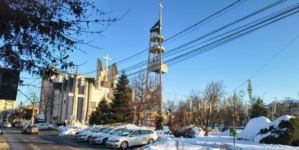 Restricții temporare de circulație și parcare în zona bisericii „Sfânta Cruce” din Baia Mare