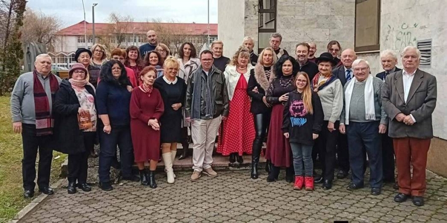 Cărți, emoție și recunoaștere la o întâlnire de suflet a Cenaclului Scriitorilor Maramureș
