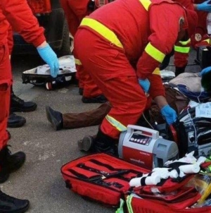 Intervenție SMURD pentru un bărbat găsit inconștient pe strada Melodiei din Baia Mare