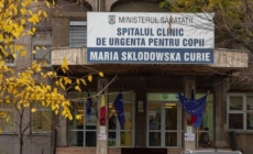 Fetiță de 4 ani, adusă inconștientă la spital. Mama vorbește de un accident, procurorii suspectează o tentativă de crimă