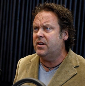 Celebrul Charlie Ottley reclamă neplata unui documentar comandat de OMD Maramureș