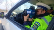 Polițiștii din Baia Mare au surprins o tânără de 24 de ani circulând cu 135 km/h