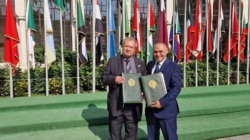 Punte între lumi și inimi