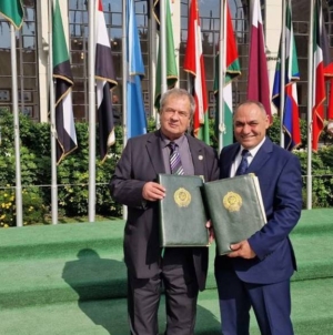 Punte între lumi și inimi