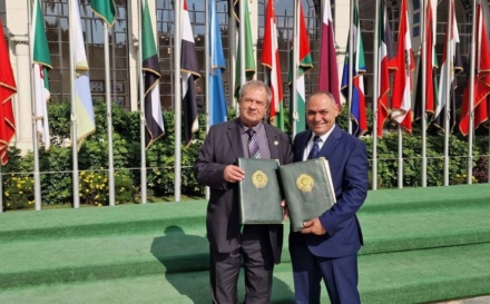 Punte între lumi și inimi