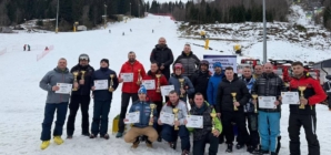 Polițiștii s-au întrecut la schi și snowboard pe Pârtia Olimpică din Borșa