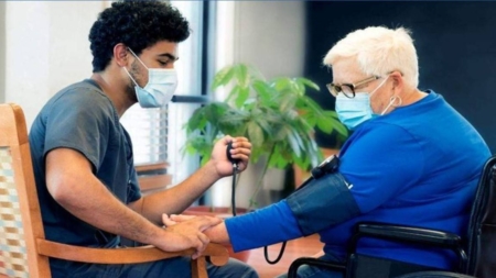 Servicii medicale gratuite la domiciliu pentru pacienții imobilizați din Maramureș