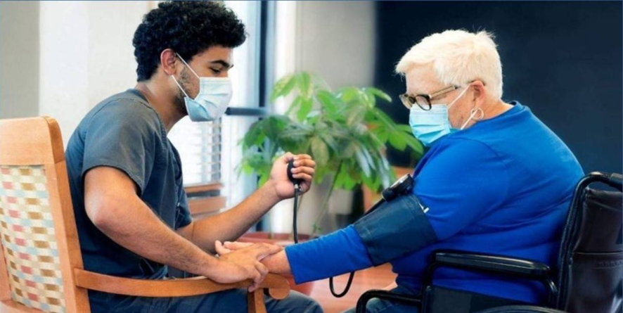 Servicii medicale gratuite la domiciliu pentru pacienții imobilizați din Maramureș