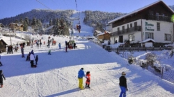 Elevii intră în vacanţă de astăzi, dar nu toți