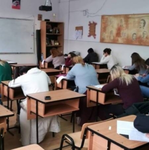 Se schimbă programa la liceu. Dar ce înseamnă asta pentru elevi?