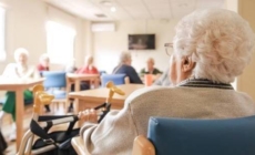 Căminul pentru Persoane Vârstnice din Baia Sprie angajează infirmieri, asistent social și bucătar