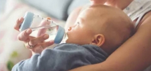 Alertă pentru părinți: loturi de lapte praf pentru bebeluși au fost retrase de pe piață