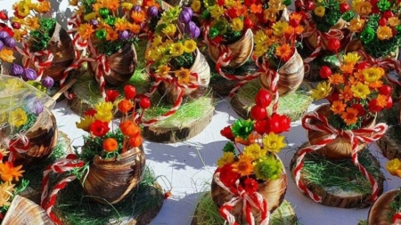 SPAU Baia Mare a instalat 67 de standuri în centrul orașului, pregătite pentru Târgul tradițional de Mărțișor