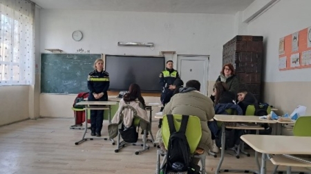 Acțiuni ale polițiștilor în patru școli din Sighet