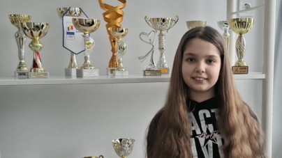 Performanță la dublu: Băimăreanca Karina Rus, rezultate remarcabile în gimnastică ritmică și muzică