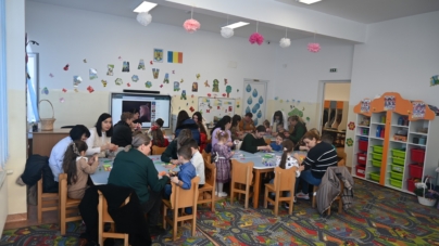 Atelier de confecționat mărțișoare din materiale naturale la Centrul Cultural START din Târgu Lăpuș