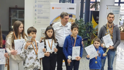 Rezultate remarcabile pentru șahiștii Aris Guo și Sofia Vălean ai Academiei de Șah Maramureș la Maratonul Șahistic Clujean