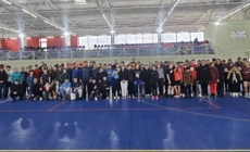 Competiția de triatlon desfășurată în cadrul concursului „Comuniada 2026” a reunit aproximativ 100 de elevi din Maramureș