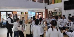Cultură și tradiție la Centrul Rivulus Pueris din Baia Mare: elevi și profesori de pe ambele maluri ale Prutului au susținut manifestări cultural-artistice