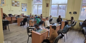 Comuniada 2026: Școala Gimnazială „Ion Popescu de Coaș” a găzduit o competiție de șah pentru elevi