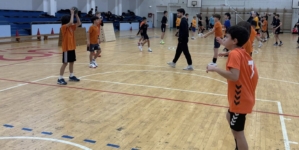 Se fac înscrieri la Academia de Handbal Minaur