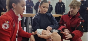Crucea Roșie Română- Filiala Maramureș organizează cursuri de prim ajutor dedicate părinților, din luna martie
