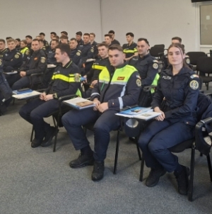 40 de elevi ai școlilor de poliție învață meserie la IPJ Maramureș