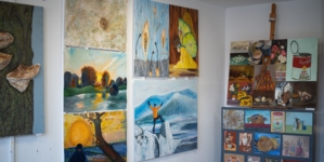 Studenții și masteranzii înscriși în domeniul de Arte Plastice organizează o expoziție cu lucrările realizate în acest semestru