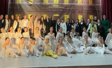 Spectacolul „Fetița cu chibrituri”, o experiență de neuitat pentru spectatorii din Moisei