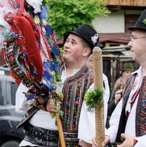 Stegaru’ și Starostele din Maramureș: Doi tineri din Vișeu au început un proiect din suflet pentru tradiție