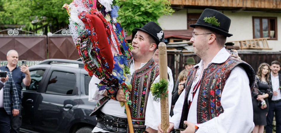 Stegaru’ și Starostele din Maramureș: Doi tineri din Vișeu au început un proiect din suflet pentru tradiție