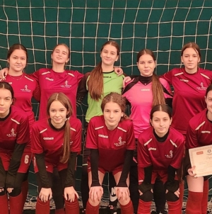 Echipa de fotbal feminin de la Școala Gimnazială Nr. 18 Baia Mare a obținut locul 3 la etapa municipală a competiției „Cupa ING”