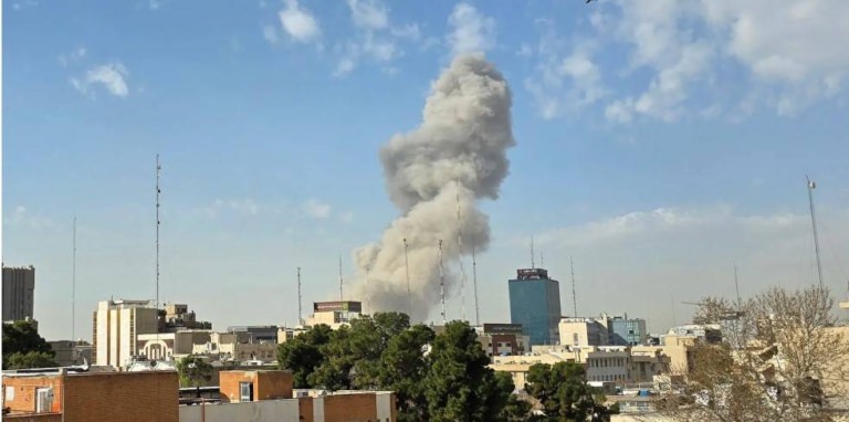 Israelul și SUA au atacat Iranul, Teheranul ripostează cu rachete