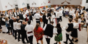 La Băița se organizează tradiționalul „Joc de Lăsatul secului, cu coșarca”