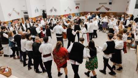 La Băița se organizează tradiționalul „Joc de Lăsatul secului, cu coșarca”