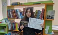 Eleva Mara Ropan Filip de la Școala Gimnazială „Alexandru Ioan Cuza” Baia Mare a câștigat premiul 1 la concursul „Mesajul meu antiviolență”