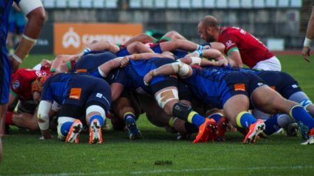 Învinși în Portugalia, „stejarii” vor juca în semifinalele Campionatului European pe terenul campioanei en-titre