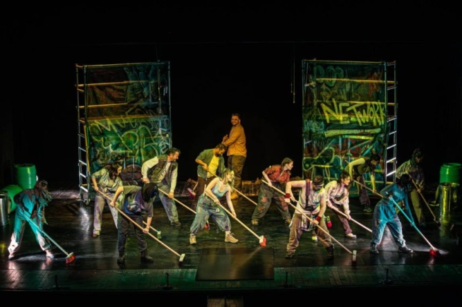 „No Network”: spectacol de percuție neconvențională în premieră, în Baia Mare