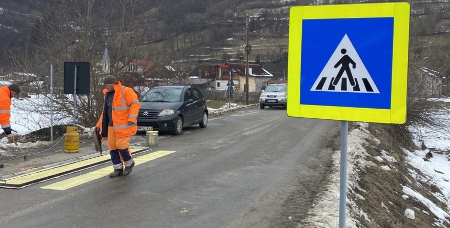 S-a decis redeschiderea traficului rutier și pietonal pe podul de pe DJ 188, din Vișeu de Jos, dar cu unele restricții