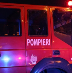 Intervenție a pompierilor la mai multe blocuri din Baia Mare unde s-a semnalat miros de gaz