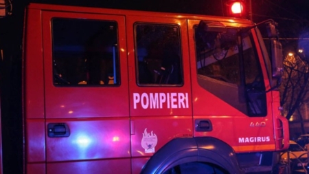 Intervenție a pompierilor la mai multe blocuri din Baia Mare unde s-a semnalat miros de gaz