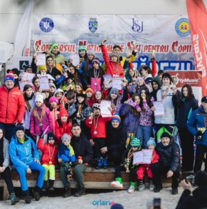Performanțe remarcabile pentru elevii Palatului Copiilor Baia Mare la Concursul Național de Schi „Bucuriile Zăpezii” din Vatra Dornei