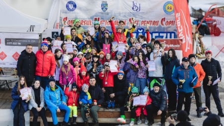 Performanțe remarcabile pentru elevii Palatului Copiilor Baia Mare la Concursul Național de Schi „Bucuriile Zăpezii” din Vatra Dornei