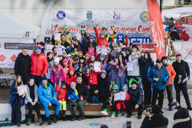 Performanțe remarcabile pentru elevii Palatului Copiilor Baia Mare la Concursul Național de Schi „Bucuriile Zăpezii” din Vatra Dornei