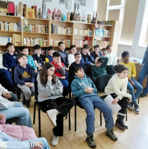 Ziua Internațională a Femeilor și Fetelor în Știință: elevii Școlii Gimnaziale „Avram Iancu” Baia Mare au pășit pe urmele Anei Aslan și Mariei Curie