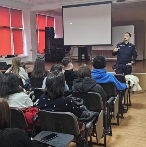 Siguranța în mediul online: activitate de conștientizare pentru liceenii de la Colegiul Național „Mihai Eminescu” Baia Mare