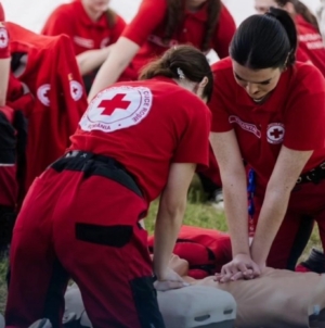 Crucea Roșie Română- Filiala Maramureș anunță desfășurarea Concursului Național „Sanitarii Pricepuți”, dedicat elevilor și profesorilor