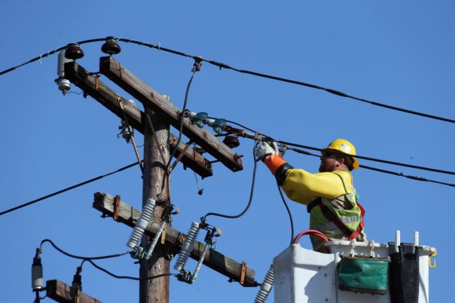Alimentarea cu energie electrică va fi întreruptă în localitatea Groși